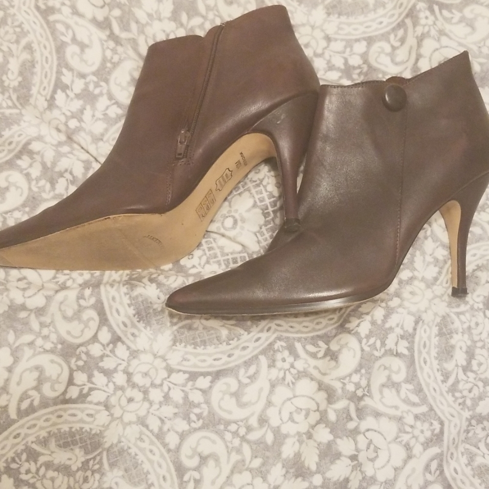 Ankle boots